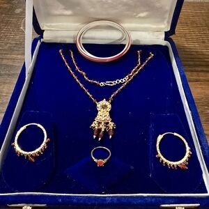 Elegant Gold and Red Jewelry Set
